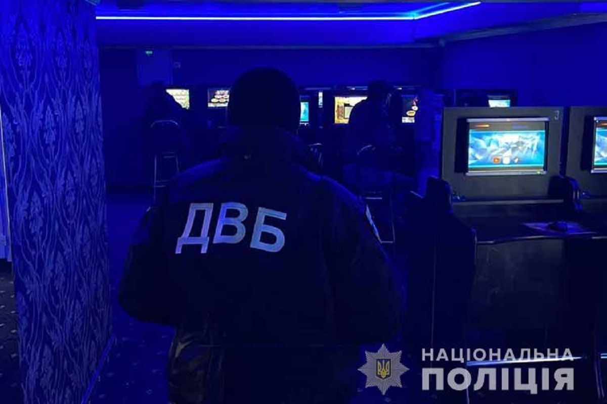 Поліція передала у військкомат інформацію про клієнтів тернопільських гральних закладів