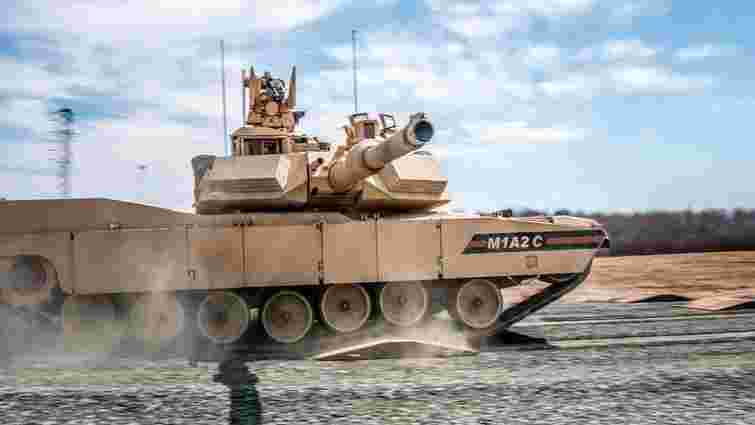 Польща підписала рекордний військовий контракт на 250 американських танків