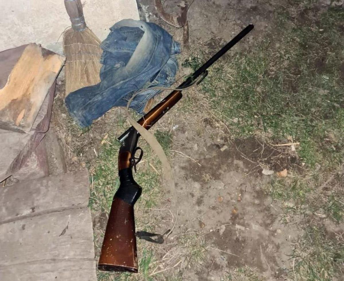 29-річний грабіжник із Хмельниччини намагався залякати поліцію рушницею