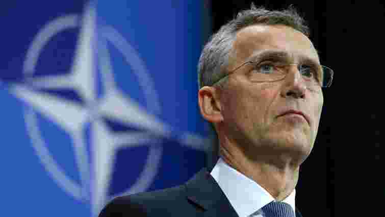 Країни НАТО обговорюють постачання Україні важкої зброї