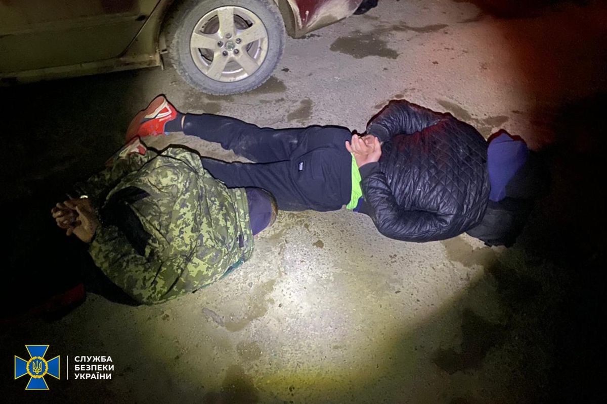СБУ затримала на Буковині трьох організаторів втечі ухилянтів закордон