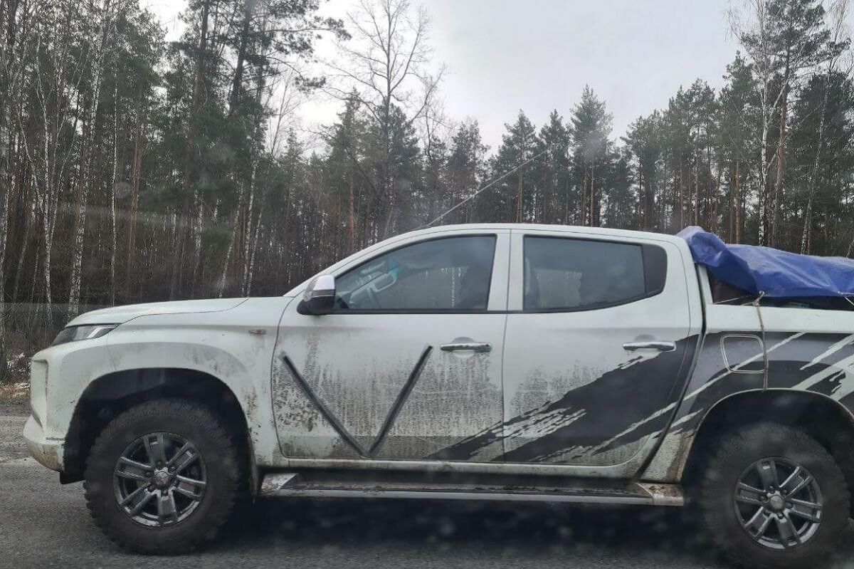 Окупанти вивозять награбоване краденими автомобілями через Білорусь
