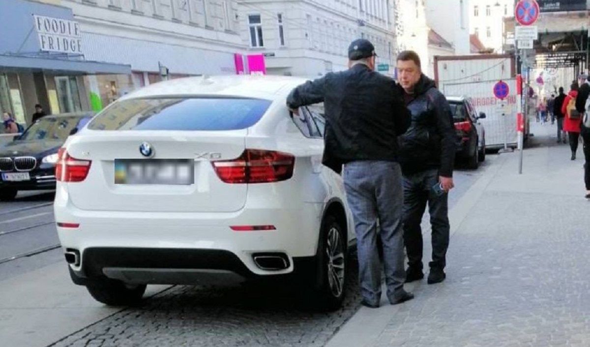 ДБР розслідує незаконну втечу за кордон екс-голови Конституційного суду