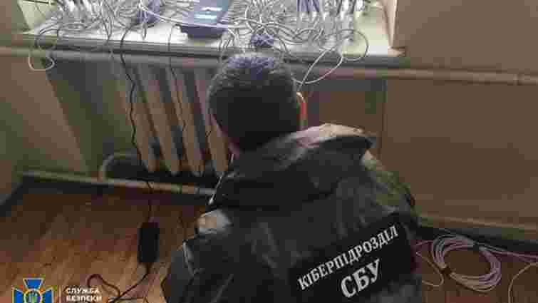 СБУ затримала на Буковині трьох продавців ботоферм для росіян