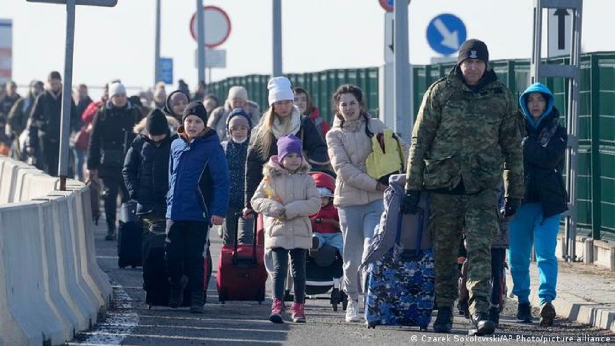 Російська пропаганда готує фейки про «поганих» українців закордоном