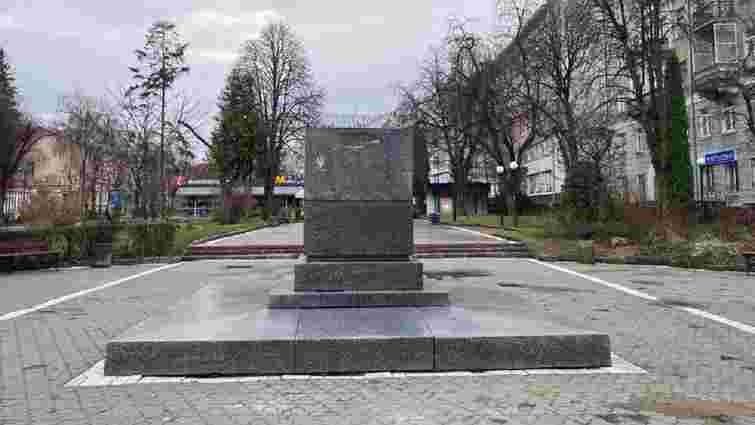 У Тернополі демонтували пам'ятник Алєксандру Пушкіну