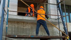 Повернення помаранчевих касок