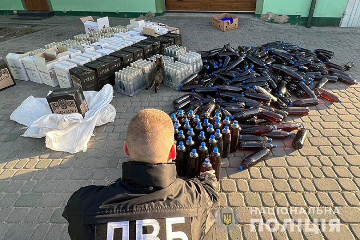 Півтонни коньяку вилучила поліція на подвір'ї у мешканця Тернопільщини