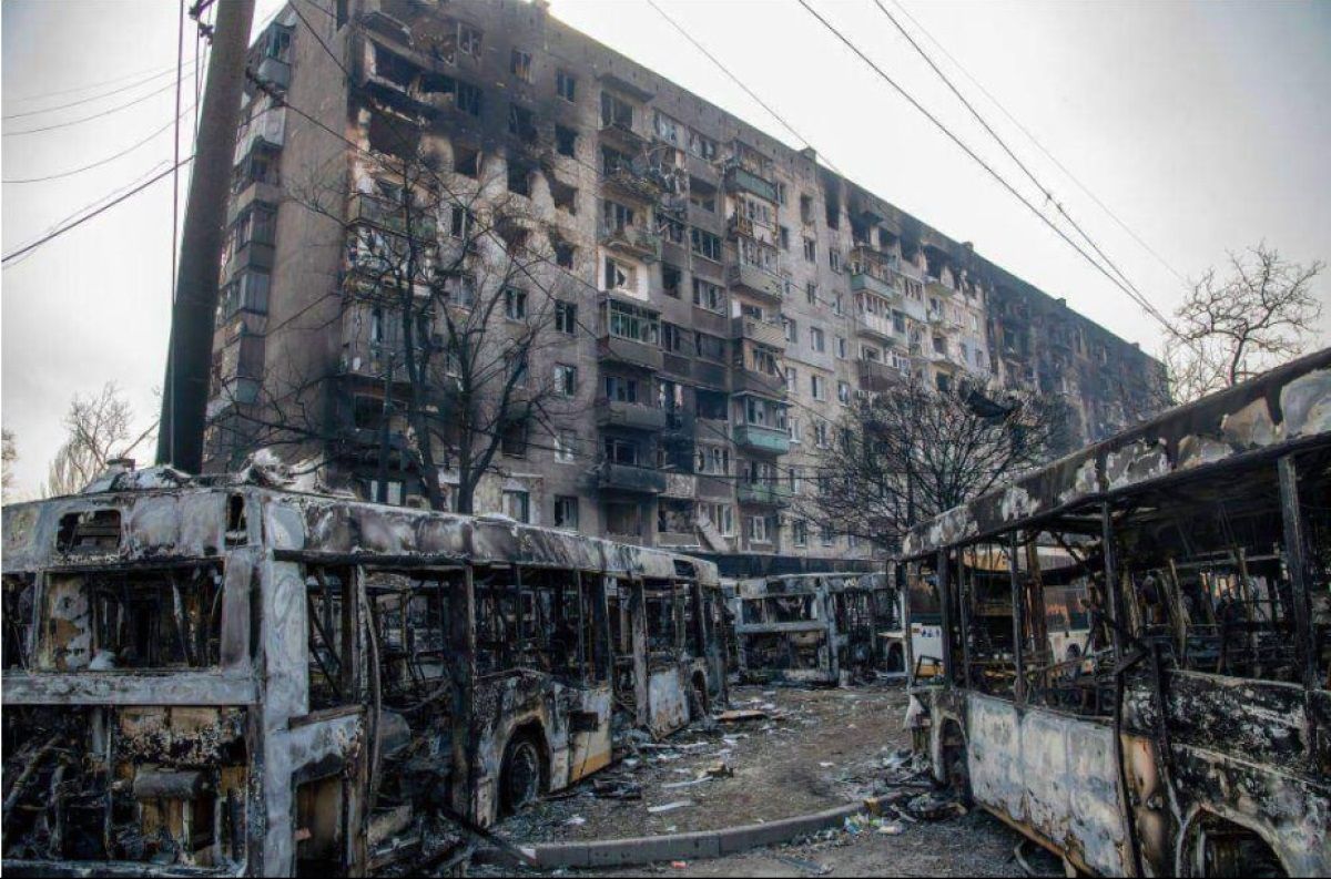 Зеленський заявив про загибель десятків тисяч людей у Маріуполі 
