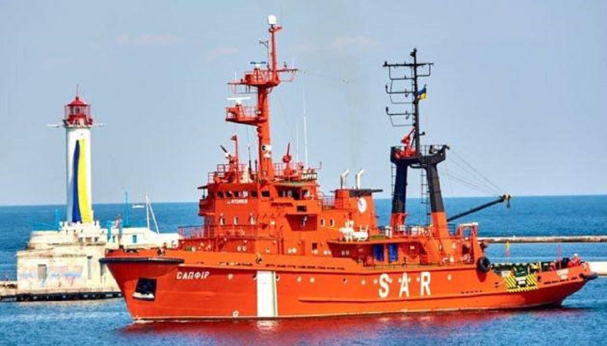 В Україну повернувся звільнений з російського полону корабель «Сапфір»