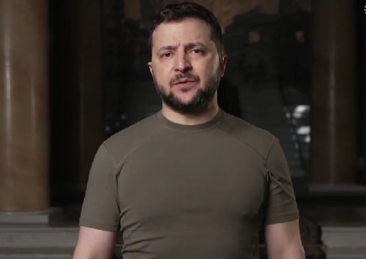 Зеленський просить надати Україні важку артилерію, танки, системи ППО та літаки
