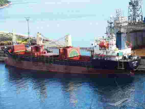 У Маріуполі росіяни захопили в полон екіпажі ще двох вантажних суден