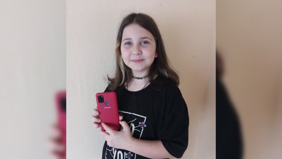 Бійці ЗСУ повернули 10-річній дівчинці вкрадений окупантами смартфон