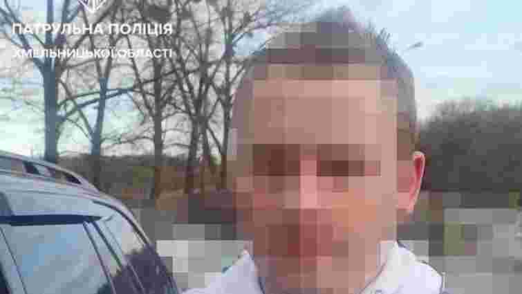 На блокпості у Хмельницькому виявили 25-річного водія BMW X5 під наркотиками