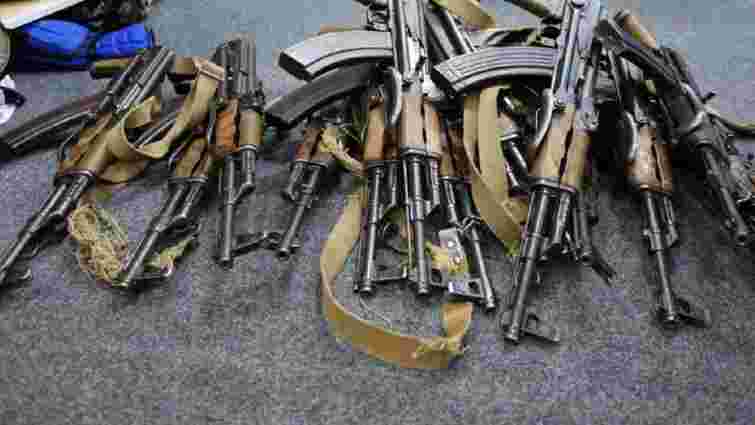 Добровольців тероборони у звільнених регіонах закликали повернути зброю
