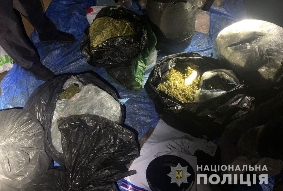 Поліція вилучила понад 10 кг канабісу у 22-річного мешканця Луцька