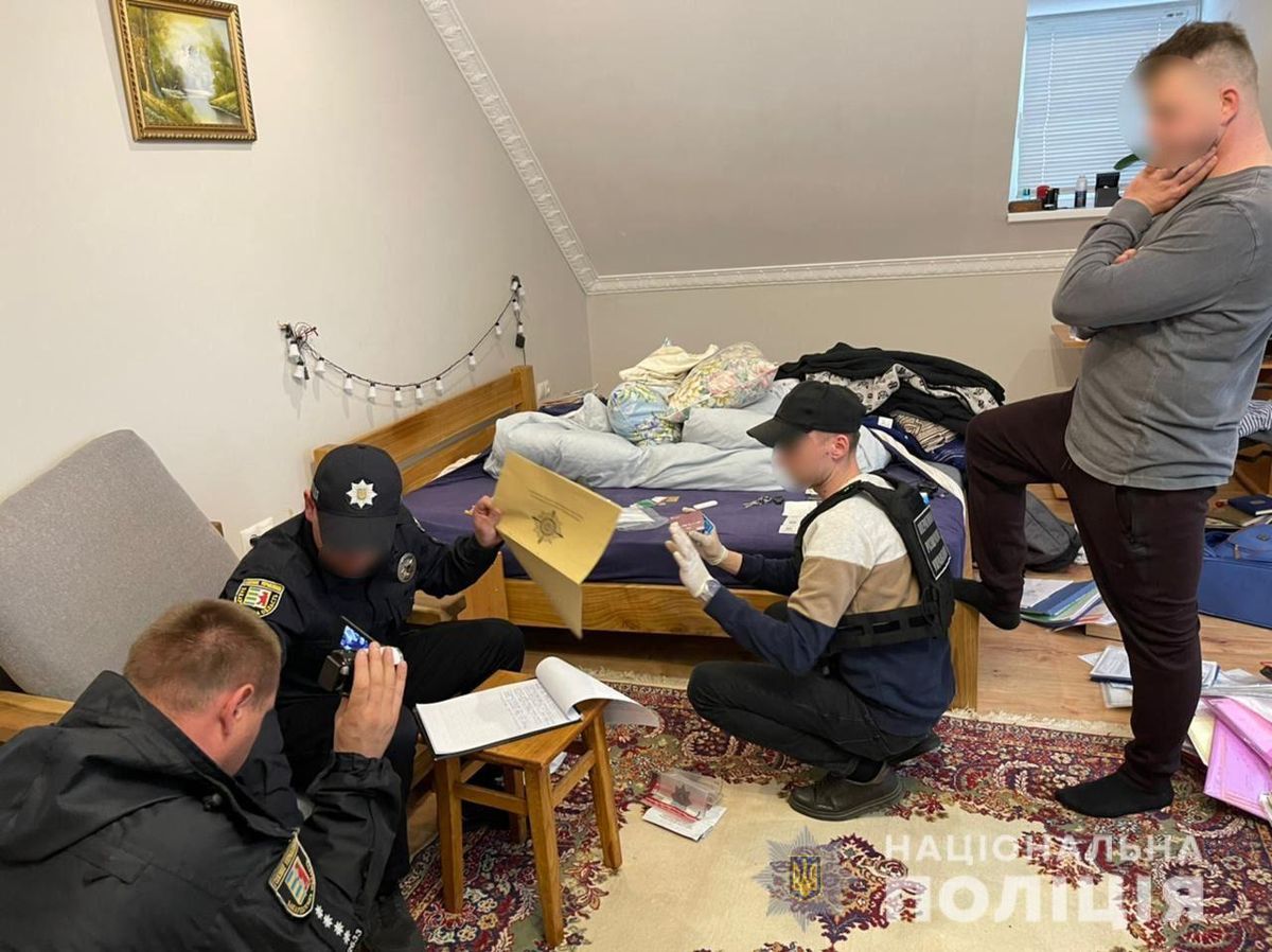 П’ятьом затриманим на кордоні з Румунією ухилянтам вручили повістки 