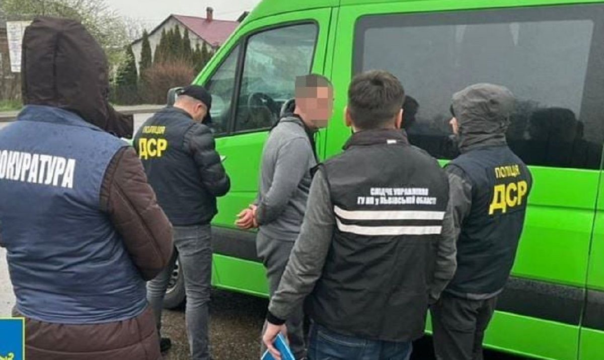 На Львівщині затримали двох організаторів втечі ухилянтів за кордон