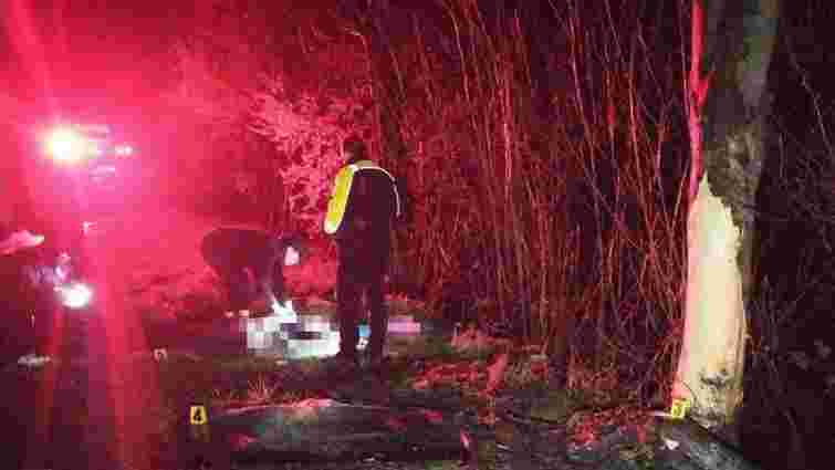 33-річний водій Mercedes Sprinter врізався в дерево біля Львова і загинув