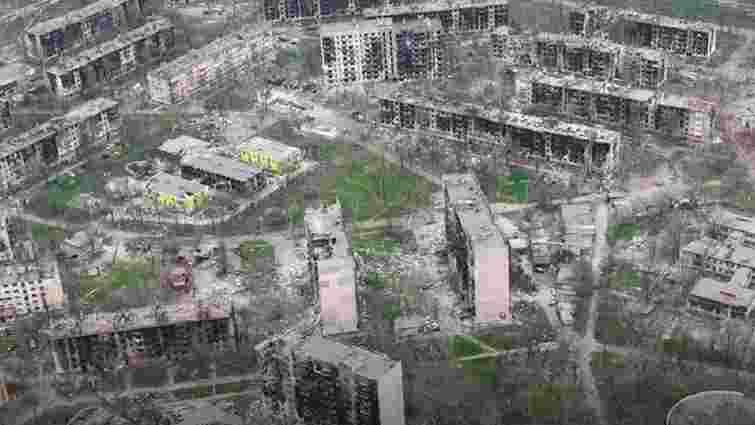 Росіяни обстріляли Маріуполь забороненими фосфорними бомбами