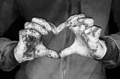 «Тримайся, мамусю. Все буде добре. Віриш?»