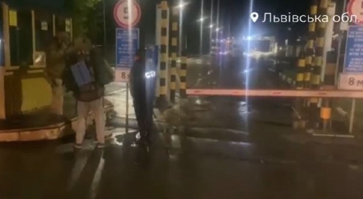 СБУ депортувала із Львівщини росіянина без документів