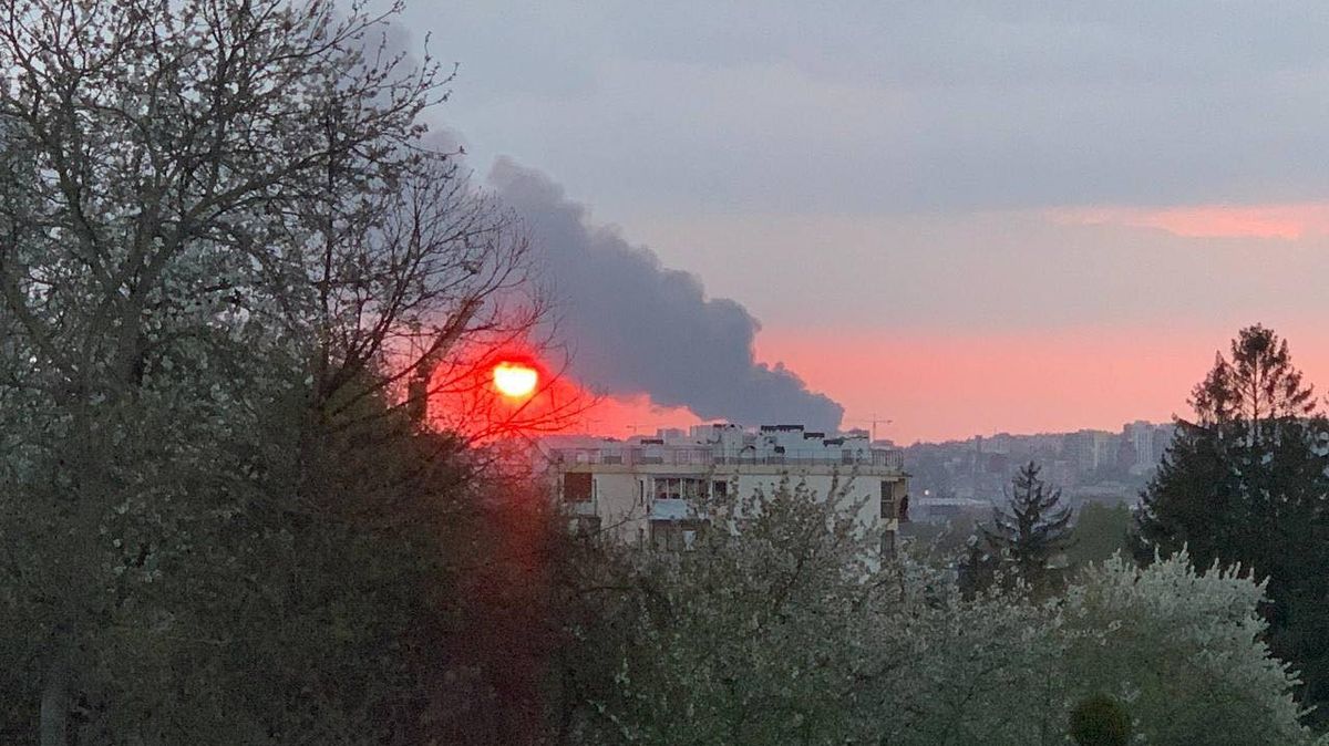 Росіяни завдали ракетних ударів у кількох районах Львова