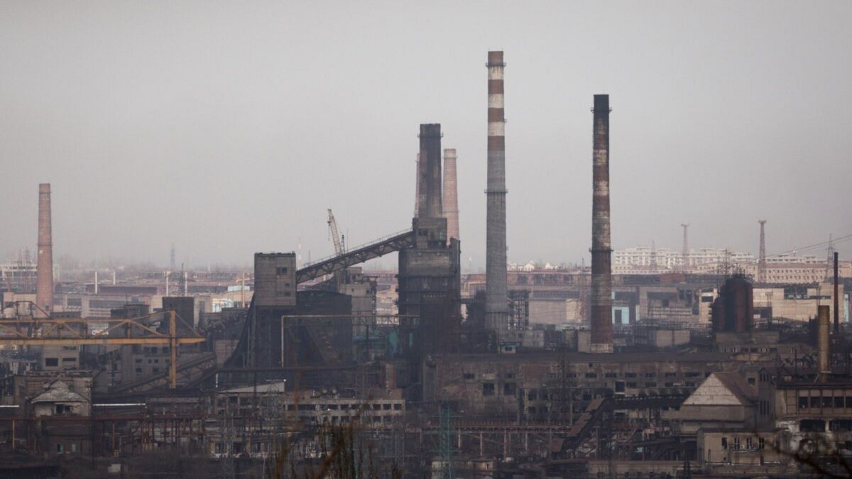Мер Маріуполя повідомив про втрату зв’язку з захисниками «Азовсталі»