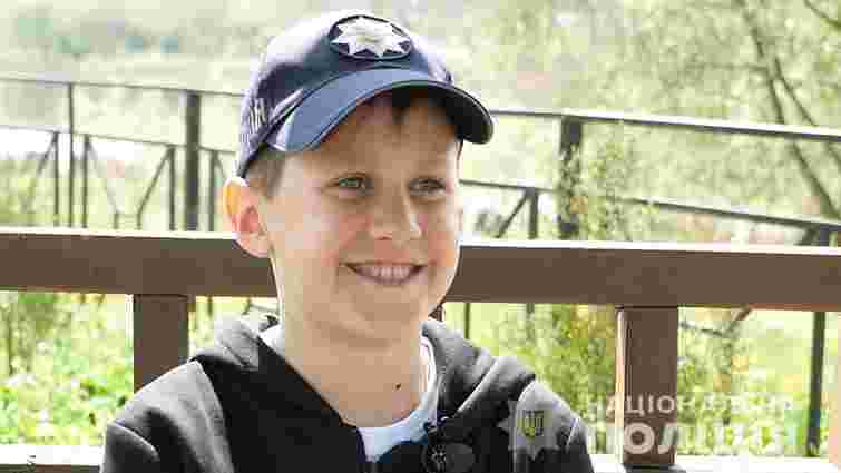 11-річний хлопчик у Чернівцях зібрав гроші на 20 бронежилетів