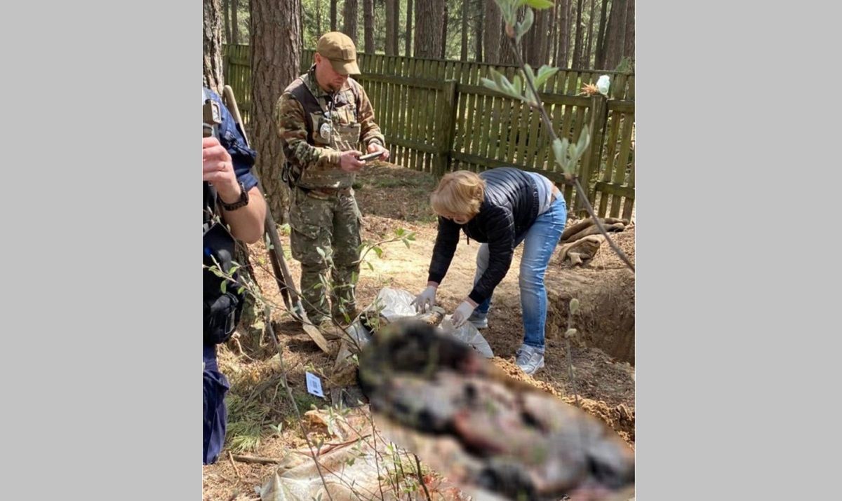 На Київщині знайшли тіла двох замордованих росіянами чоловіків