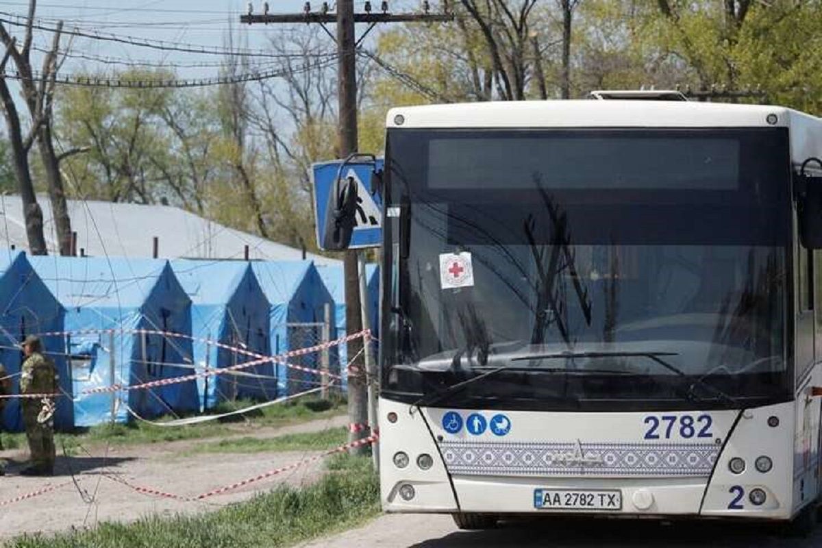 Із Маріуполя та «Азовсталі» вдалось евакуювати ще 500 цивільних