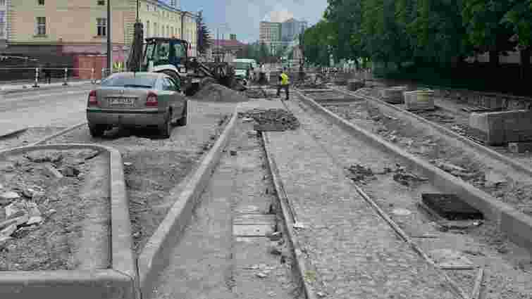 У Львові підрядник відновив реконструкцію вулиці Шевченка
