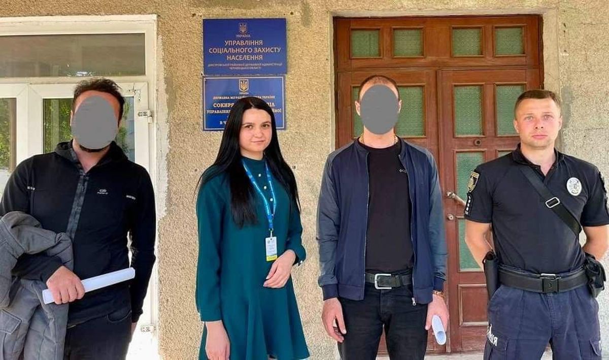 Трьох росіян оштрафували за проживання без документів на Буковині