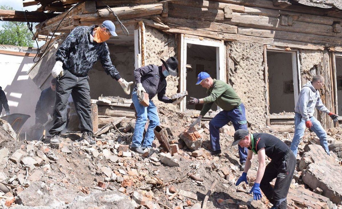 Мешканців Львівщини кличуть у будівельні батальйони для відновлення країни
