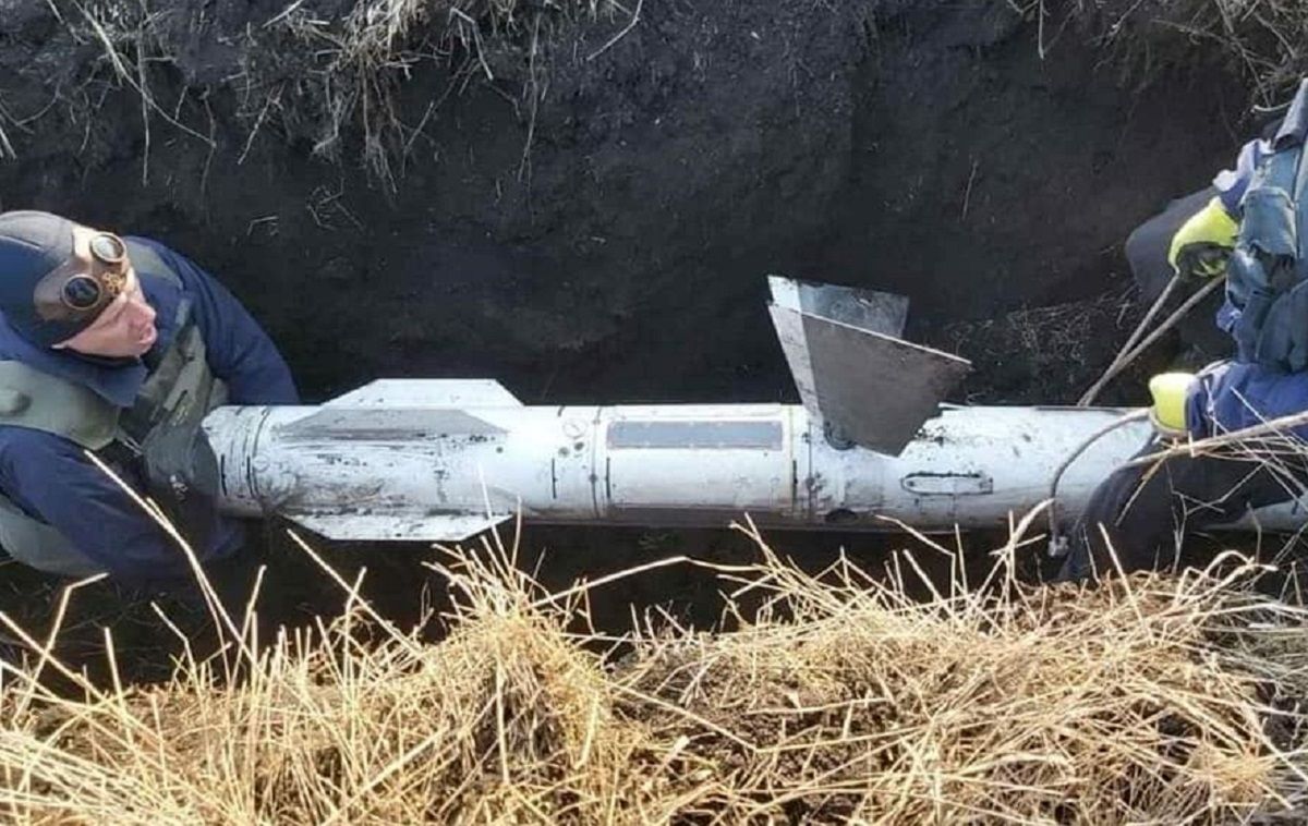 ЛОВА попередила про вибухи на Яворівщині через знешкодження російських ракет