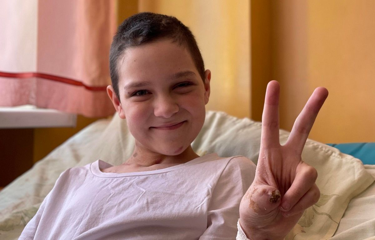 Львівські лікарі рятують  дівчинку з Вугледара, яка єдина вижила після обстрілу укриття  