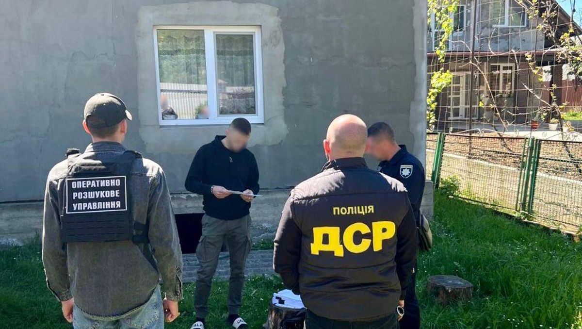 Поліція затримала на Закарпатті 29-річного ухилянта в гідрокостюмі