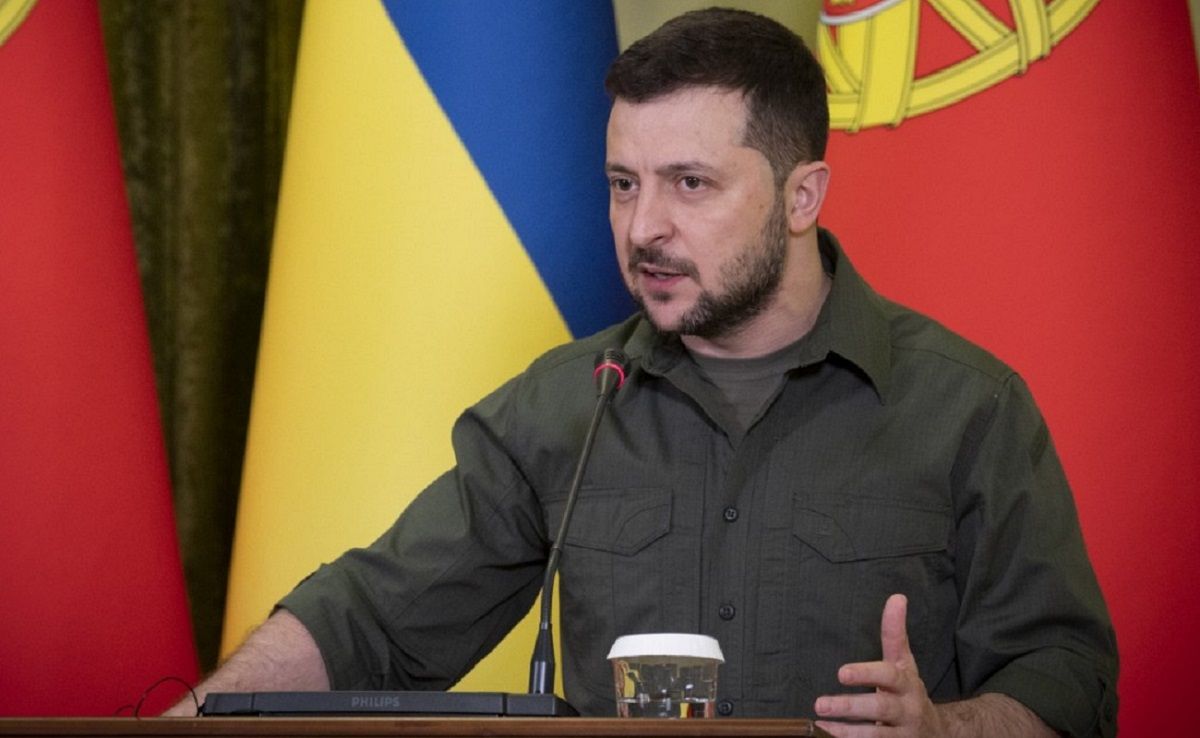 Зеленський відреагував на петицію про скасування заборони на виїзд з України чоловіків