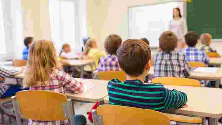Повноцінне навчання у львівських школах планують відновити з 1 вересня
