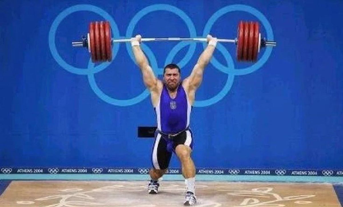 Відомий український олімпієць працював коригувальником росіян