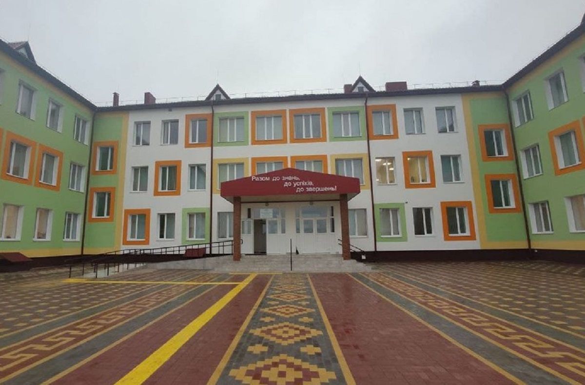 Волинського забудовника звинуватили у присвоєнні 1 млн грн під час будівництва школи