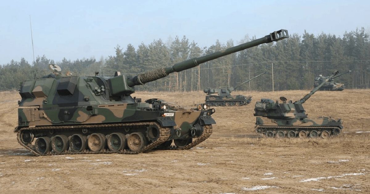 Польща передала Україні самохідні гаубиці AHS Krab