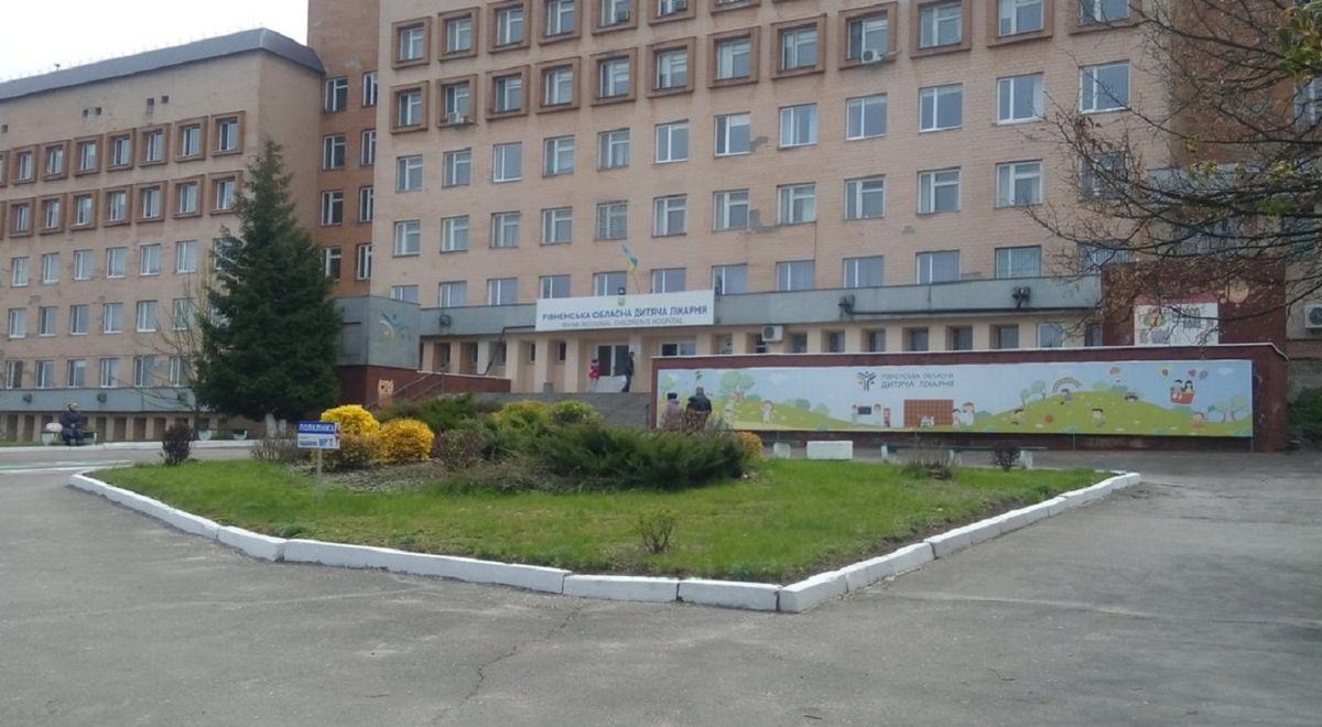 На Рівненщині півторарічна дівчинка потрапила в лікарню, прийнявши наркотичну таблетку