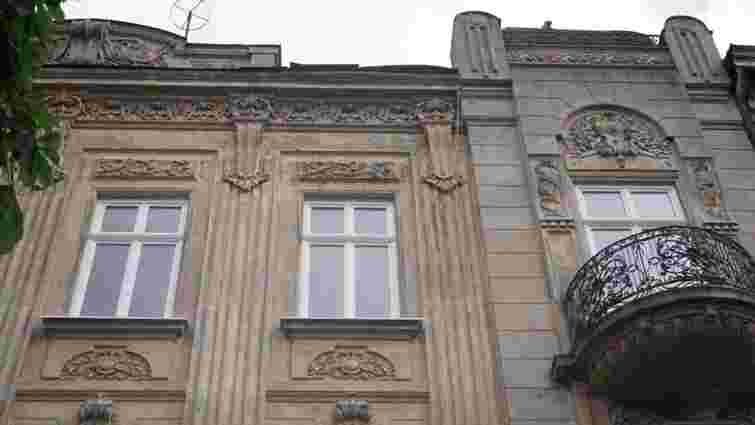 У Львові за програмою співфінансування уперше замінили вікна в історичній будівлі