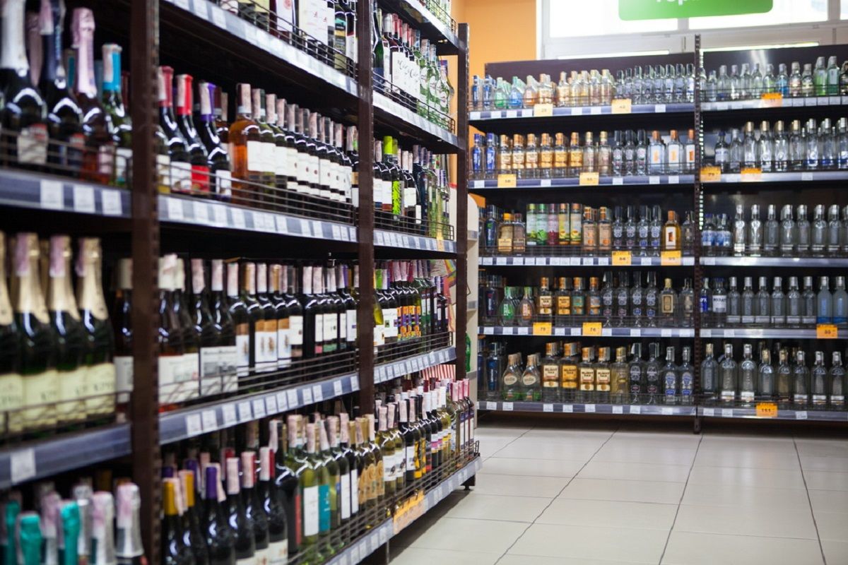 У Львові дозволили вільний продаж алкоголю будь-якої міцності
