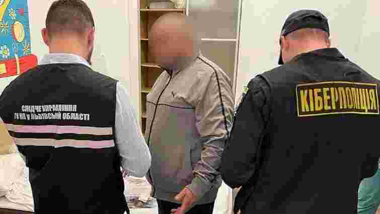 37-річного іноземця затримали у Львові за скімінг карток користувачів банкоматів