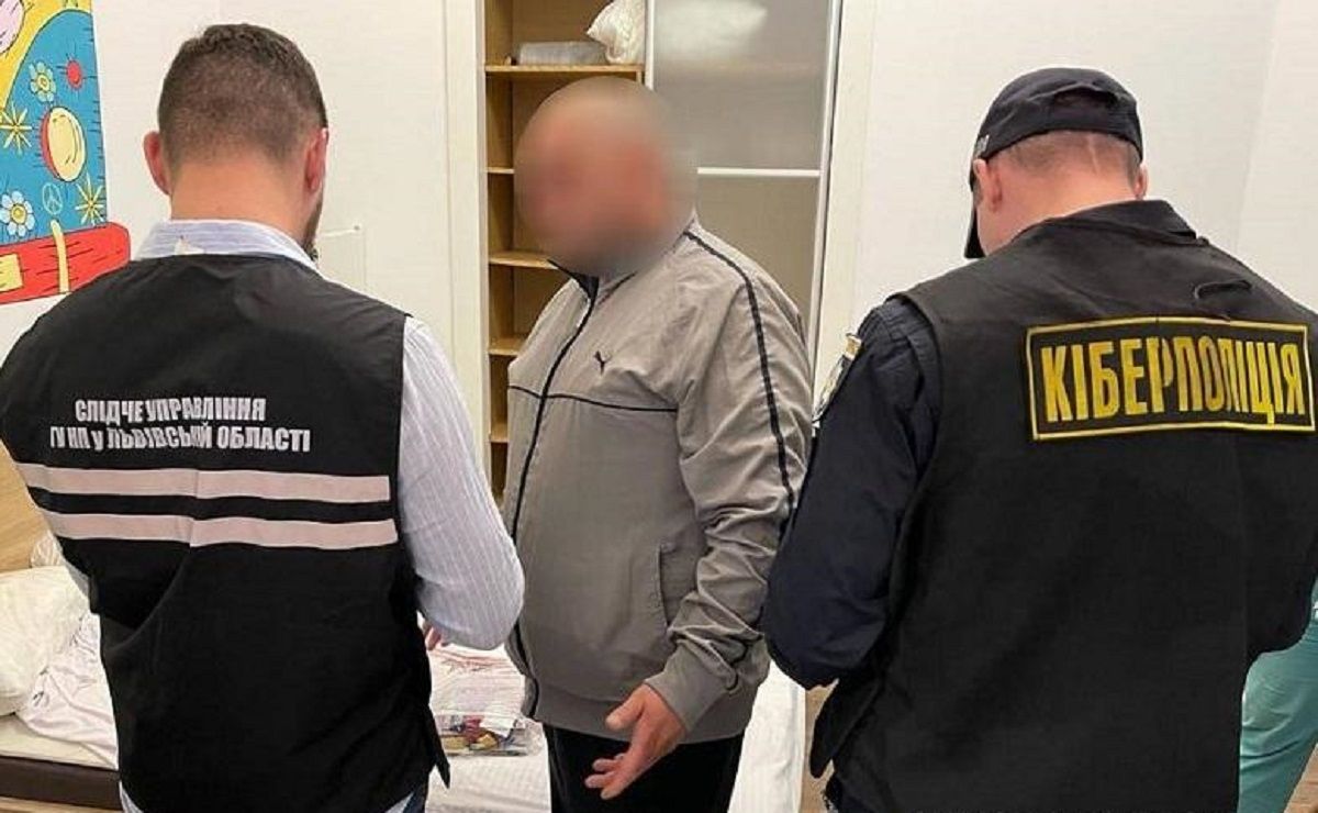 37-річного іноземця затримали у Львові за скімінг карток користувачів банкоматів