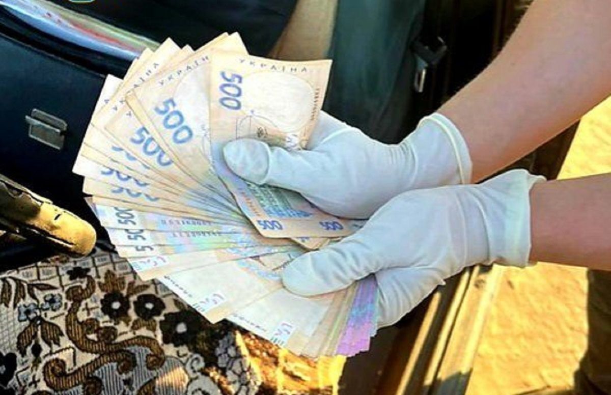 Керівника військового лісництва на Львівщині затримали за незаконну торгівлю деревиною
