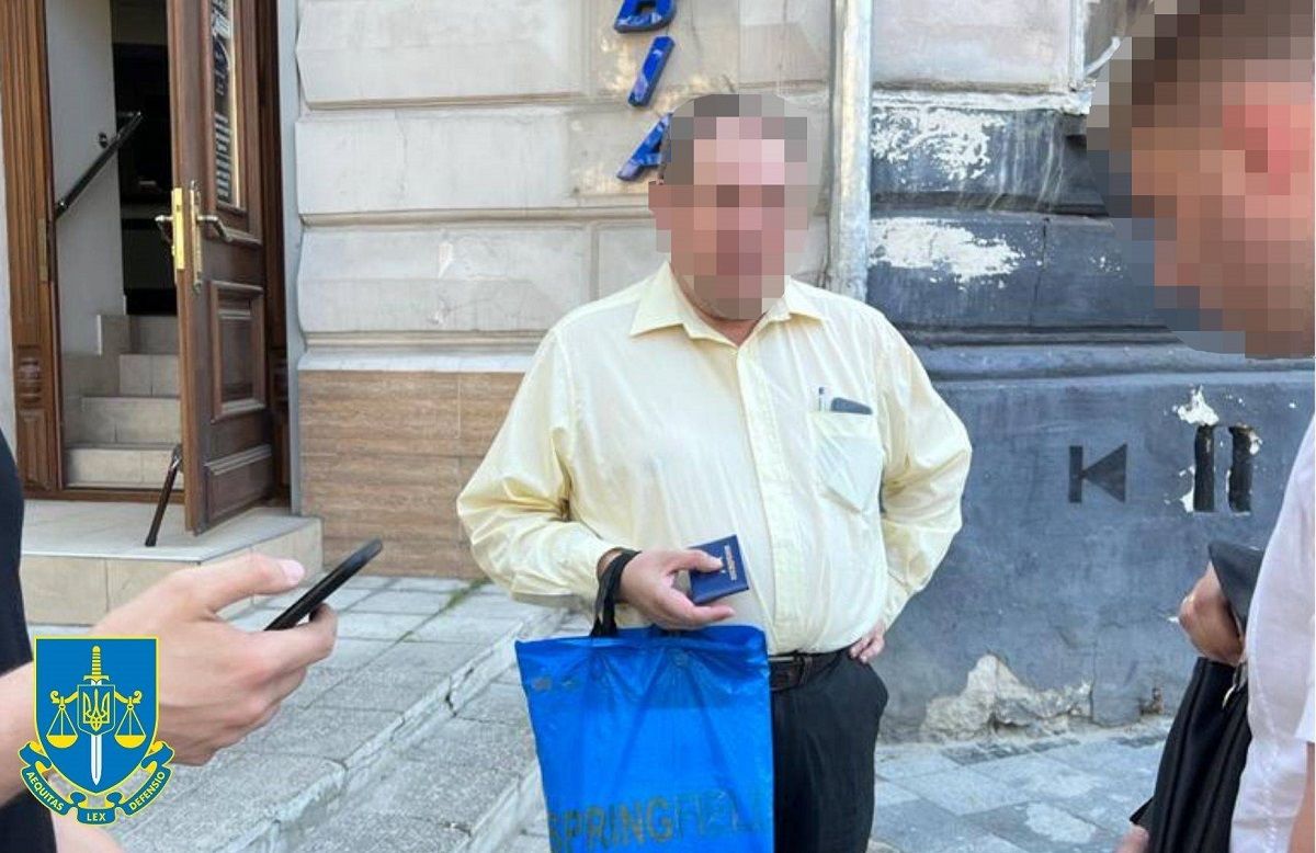 Керівника громадської організації затримали у Львові за відправлення ухилянтів за кордон