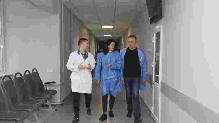 Латвійські лікарі у Львові перейматимуть досвід лікування пацієнтів із мінно-вибуховими травмами